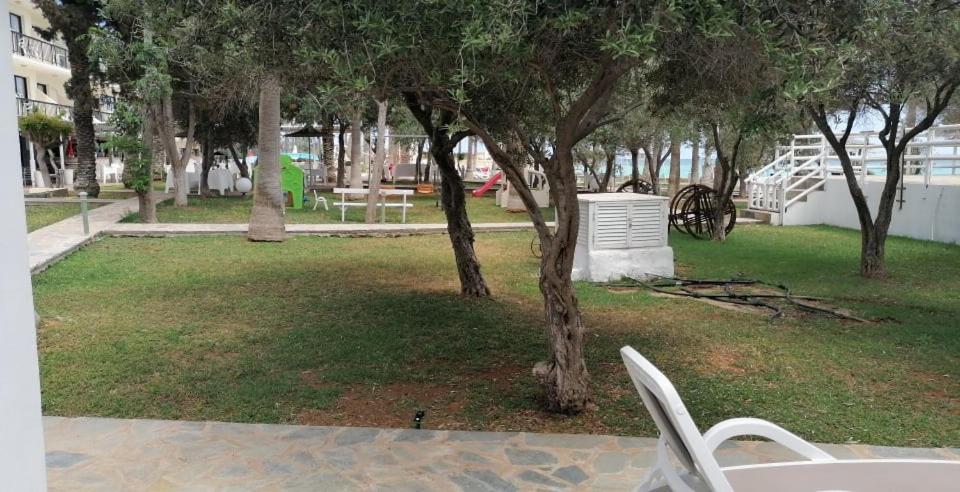 Simos Magic Beach Hotel Apts 아이아 나파 외부 사진