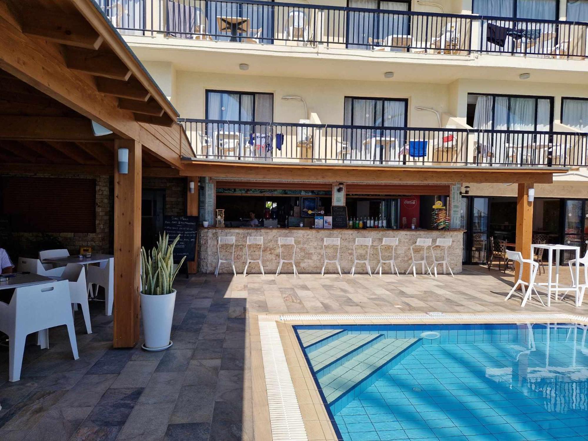 Simos Magic Beach Hotel Apts 아이아 나파 외부 사진