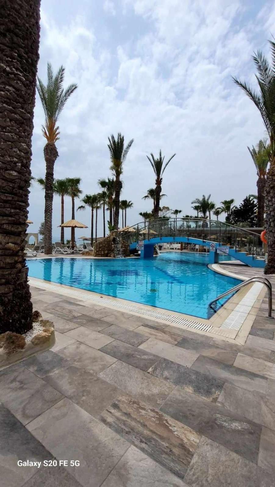 Simos Magic Beach Hotel Apts 아이아 나파 외부 사진