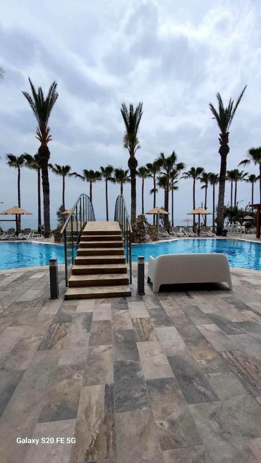 Simos Magic Beach Hotel Apts 아이아 나파 외부 사진