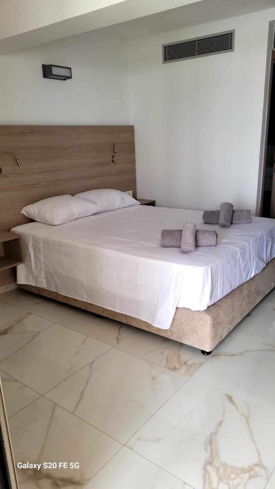 Simos Magic Beach Hotel Apts 아이아 나파 외부 사진