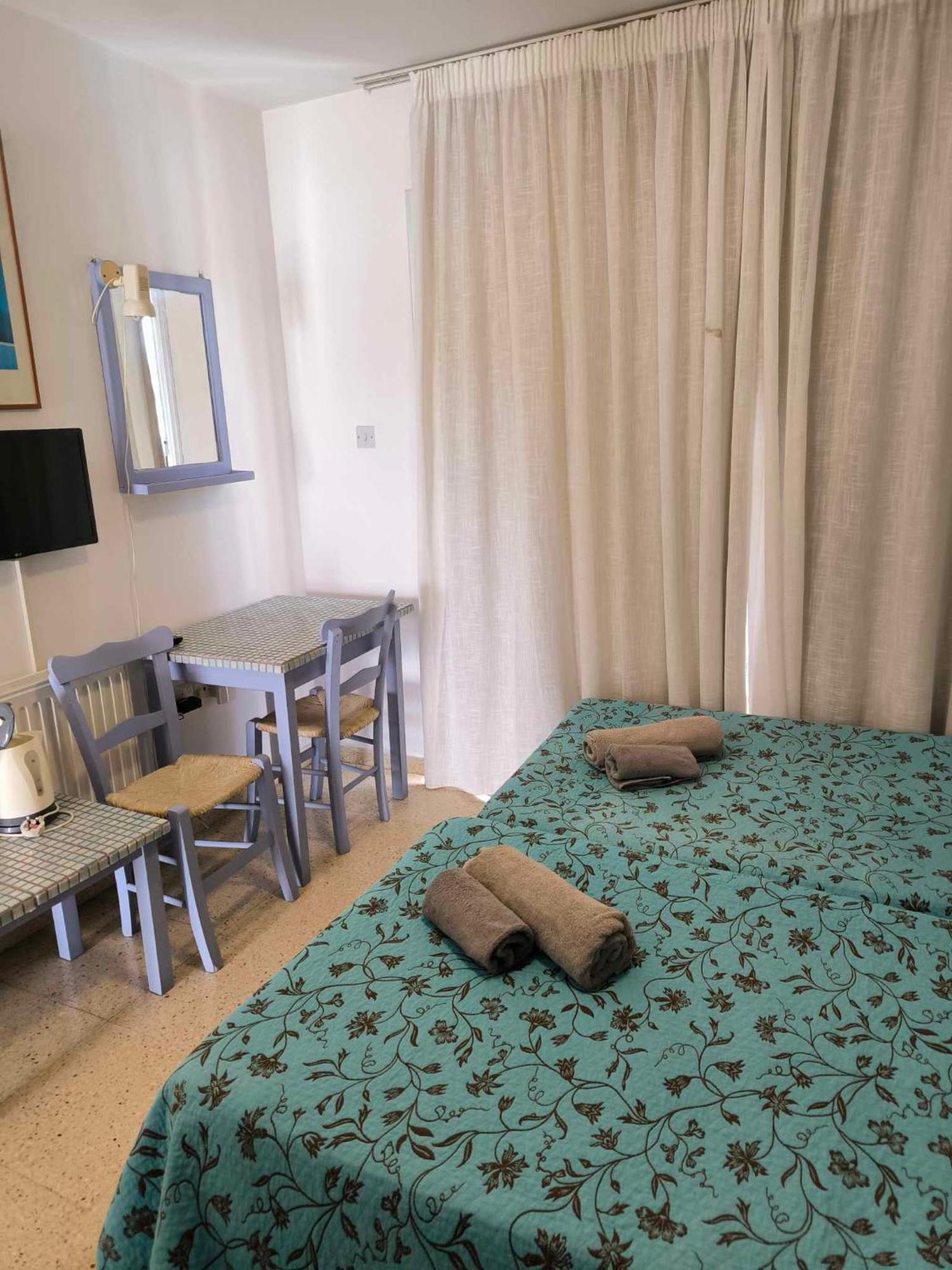 Simos Magic Beach Hotel Apts 아이아 나파 외부 사진